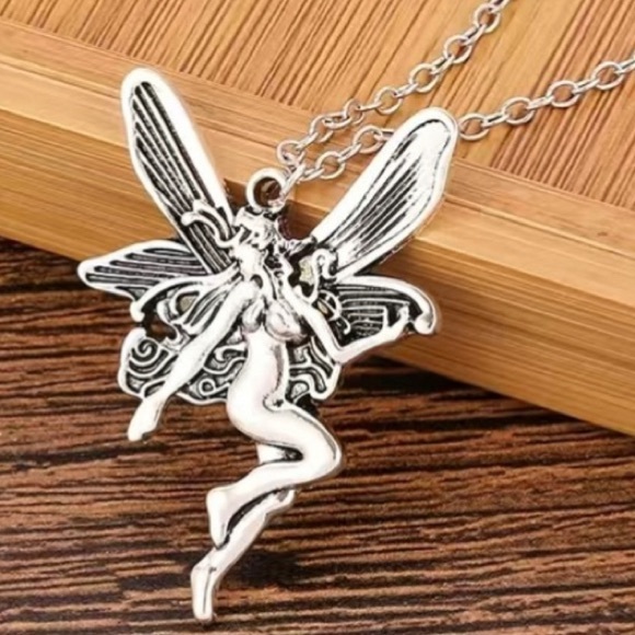 $2/$25 or 3/$35 NWOT Silver dangling fairy necklace - Picture 5 of 11